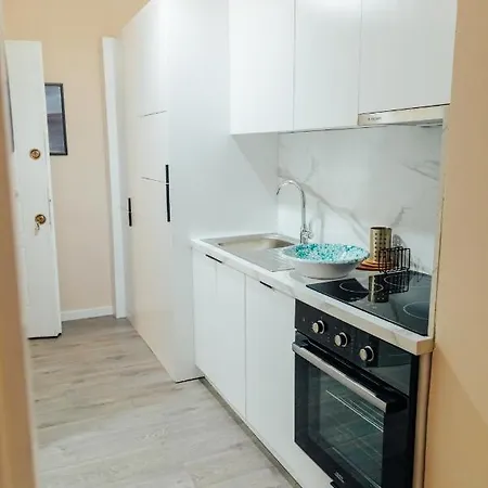 Lake View City Apartment