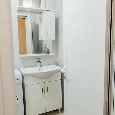 Apartment Lake View City Tirana